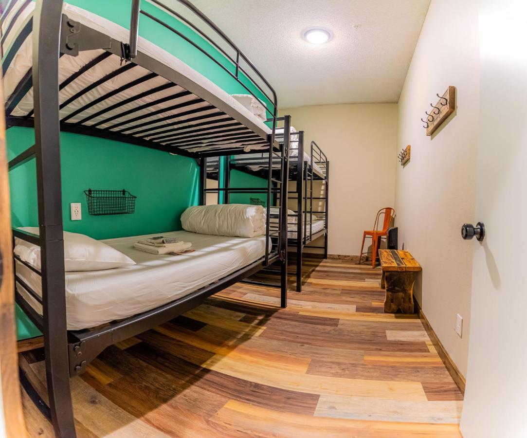 Pintler'S Portal Hostel Anaconda Exterior photo